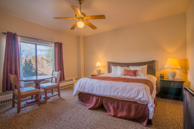 Kitchenette room at the Fort Tuthill Lodge